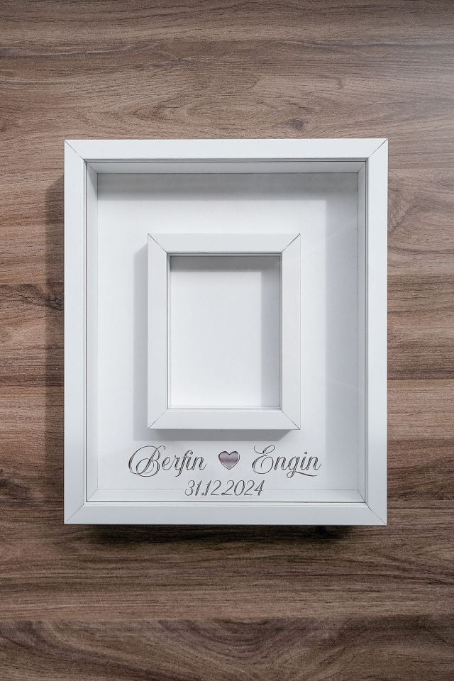 Çerçeve 30X35 Fotoğraf Bölümlü Tasarım Gül Kutusu Anı Çerçevesi BEYAZ