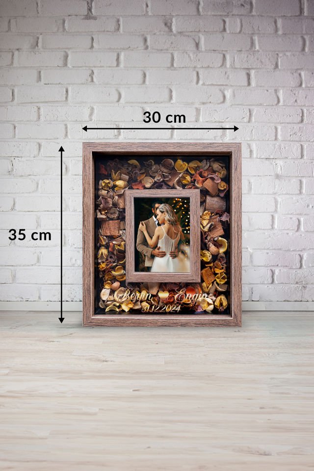 Çerçeve 30X35 Fotoğraf Bölümlü Tasarım Gül Kutusu Anı Çerçevesi (Kişiye Özel Fotoğraflı) Kahverengi